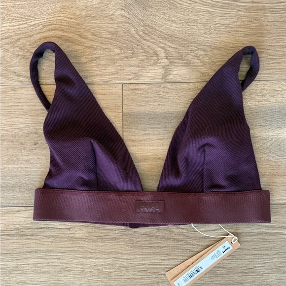 SKIMS Cotton Rib Plunge Bralette - currant xs - Picture 2 of 4